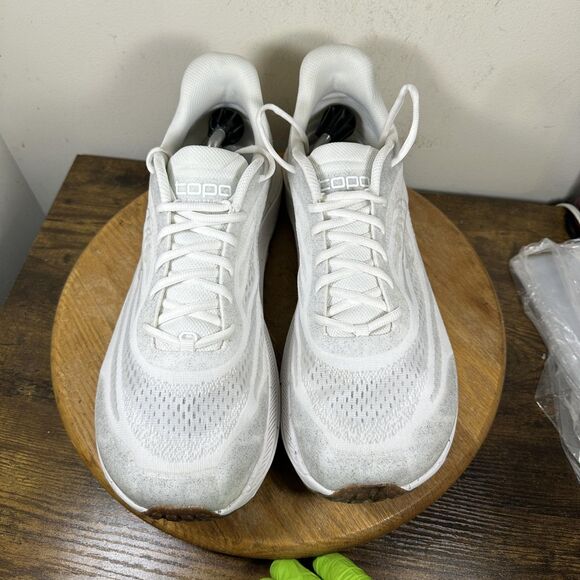 Topo Athletic Ultraventure 4 Shoes Mens Size 15 White Trail Running Vibram Sole main image 5